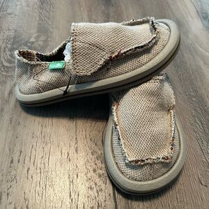 Sanuk slip-ons